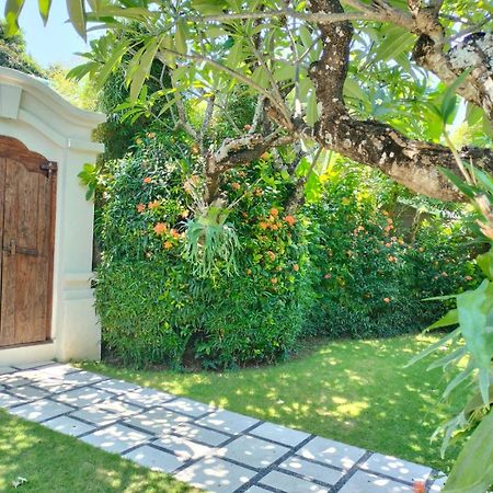 Villa Frangipani ซานูร์ ภายนอก รูปภาพ