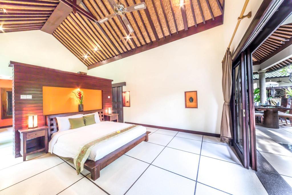 Villa Frangipani ซานูร์ ภายนอก รูปภาพ